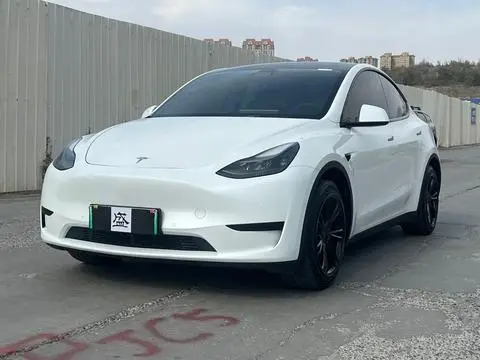 Tesla Model Y 2022 — фото 1