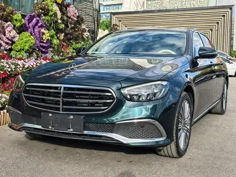 Mercedes-Benz E-Class 2022 — фото 1