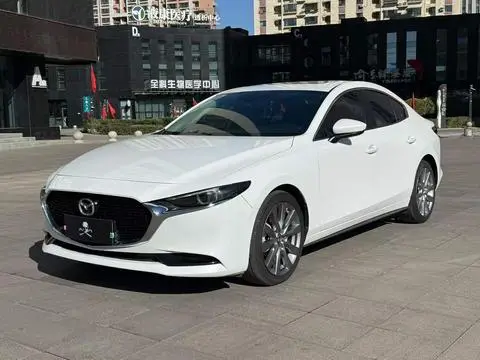 Mazda 3 Axela 2021 — фото 1