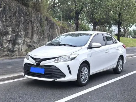 Toyota 威驰 2017 — фото 1