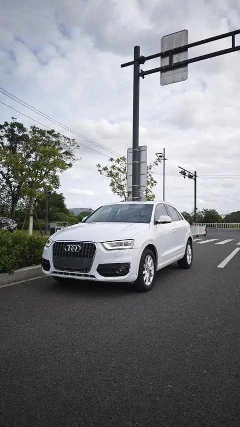 Audi Q3 2013 — фото 1