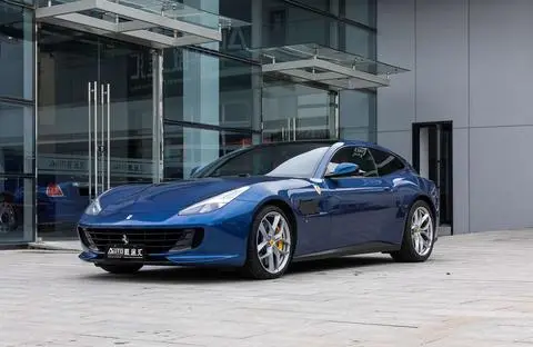 Ferrari GTC4Lusso 2017