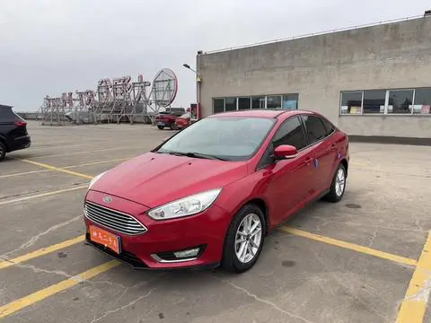 Ford Focus 2015 — фото 1