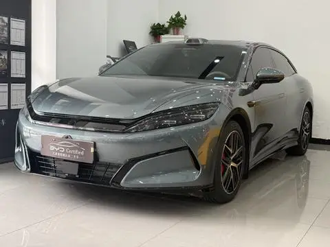 BYD Han L DM 2025
