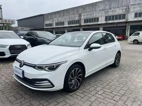 Volkswagen Golf 2023