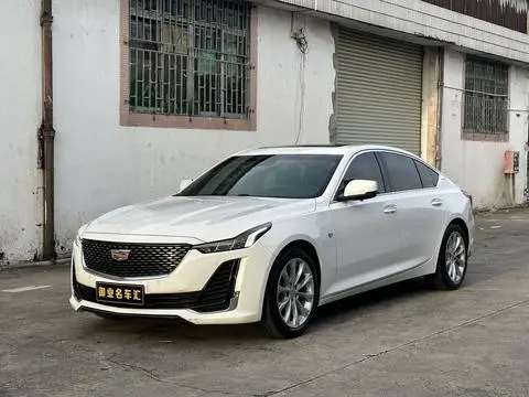 Cadillac CT5 2022 — фото 1