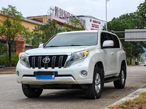Toyota Prado 2015 — фото 1