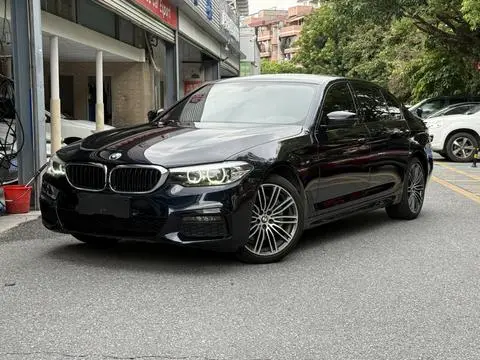 BMW 5 Series 2019 — фото 1