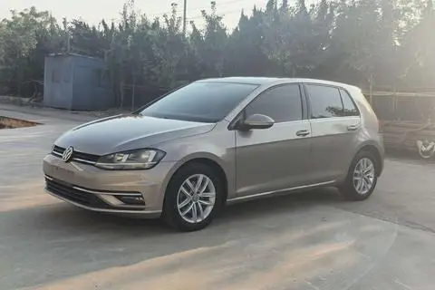 Volkswagen Golf 2018 — фото 1