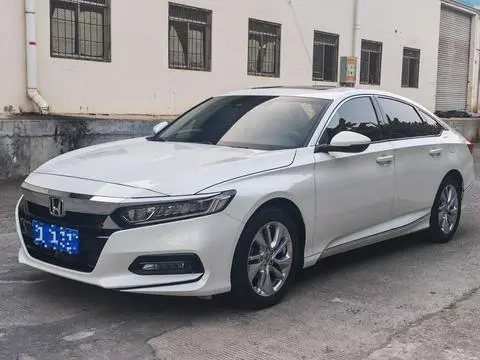 Honda Accord 2018 — фото 1