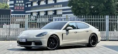 Porsche Panamera 2019