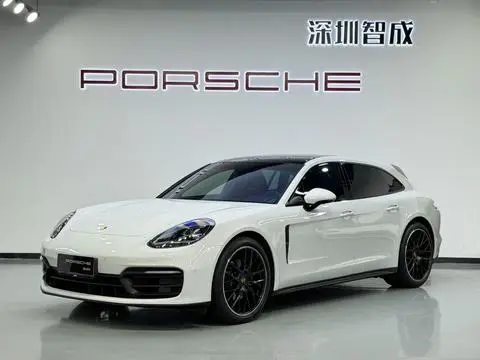 Porsche Panamera 2022