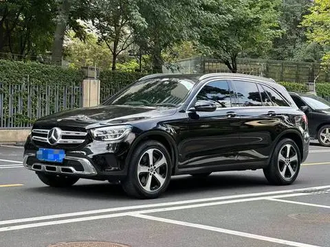 Mercedes-Benz GLC 2022 — фото 1