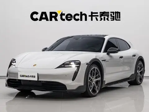 Porsche Taycan 2022
