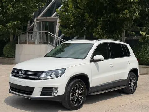 Volkswagen Tiguan 2015 — фото 1