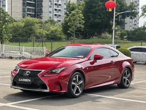 Lexus RC 2018 — фото 1
