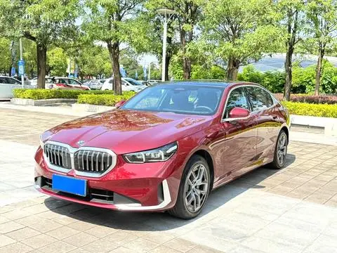 BMW 5 Series 2024