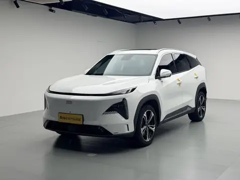 Geely L7 2023