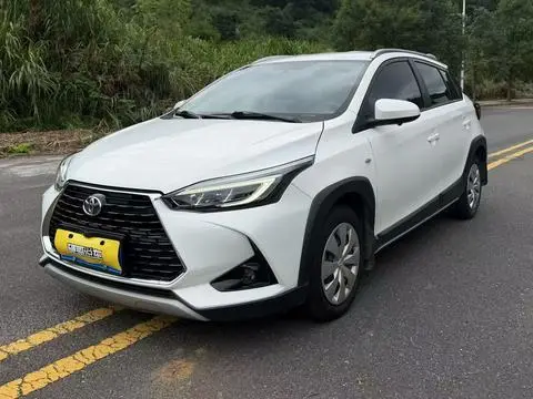 Toyota YARIS L 2022