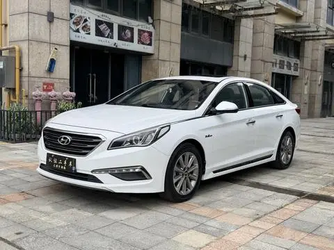 Hyundai 索纳塔九 2015
