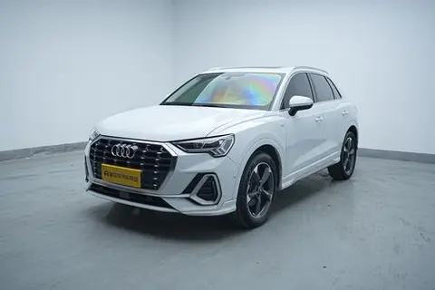 Audi Q3 2021