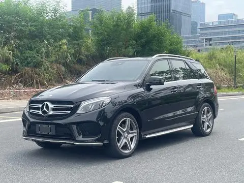 Mercedes-Benz GLE 2015 — фото 1