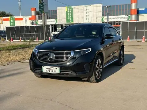 Mercedes-Benz EQC 2020 — фото 1