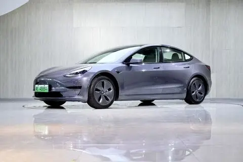 Tesla Model 3 2019 — фото 1