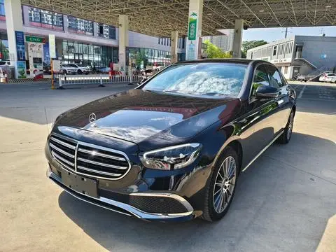 Mercedes-Benz E-Class 2023