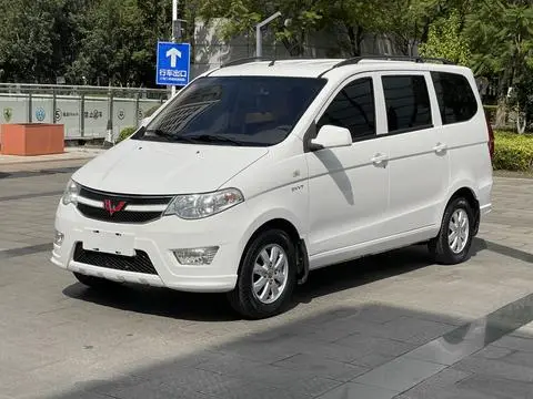 Wuling Hongguang 2016