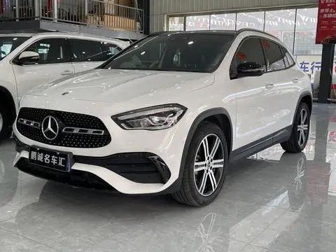 Mercedes-Benz GLA 2020 — фото 1