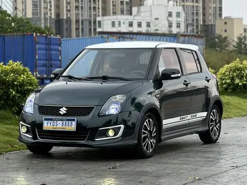 Suzuki 雨燕 2015