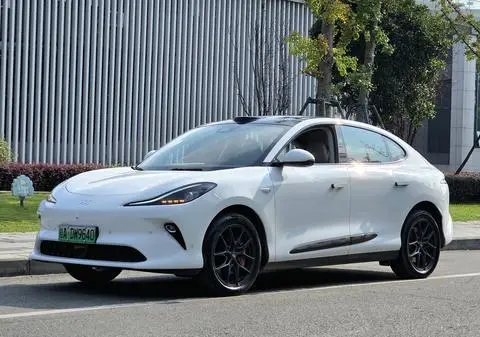 IM Motors 智己LS6 2025