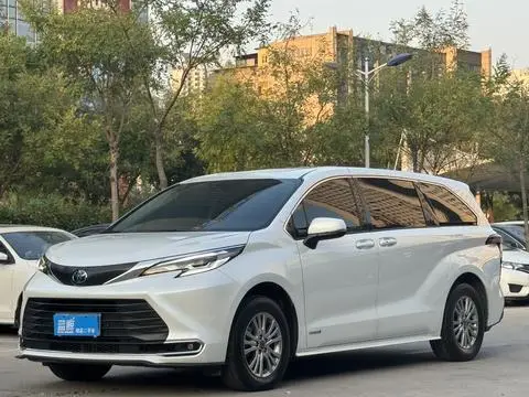 Toyota 赛那 2021