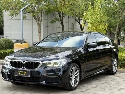BMW 5 Series 2019 — фото 1
