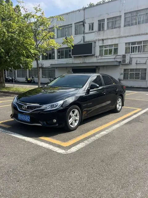 Toyota Reiz 2013