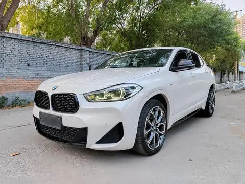 BMW X2 2022 — фото 1