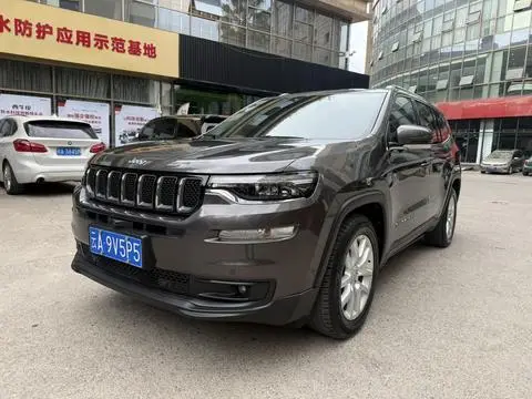 Jeep 指挥官 2018