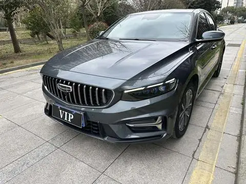 Geely Preface 2023 — фото 1