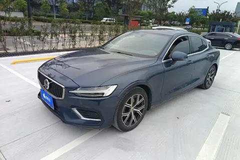 Volvo S60 2023