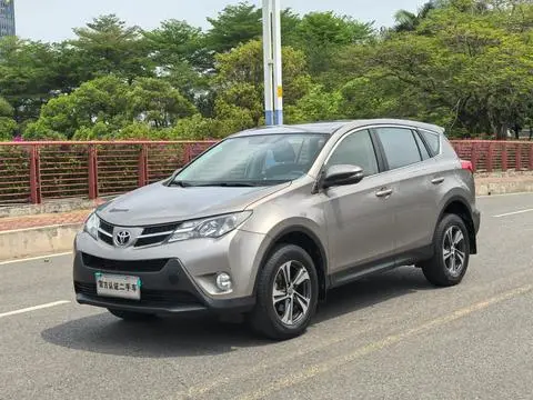 Toyota RAV4 2015