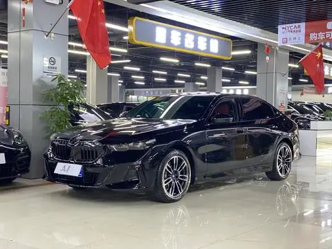 BMW 5 Series 2025