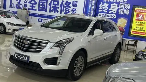Cadillac XT5 2018 — фото 1