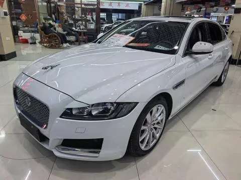 Jaguar XFL 2018