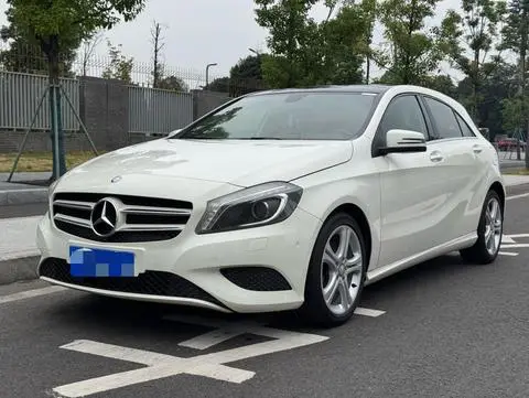 Mercedes-Benz A-Class 2015