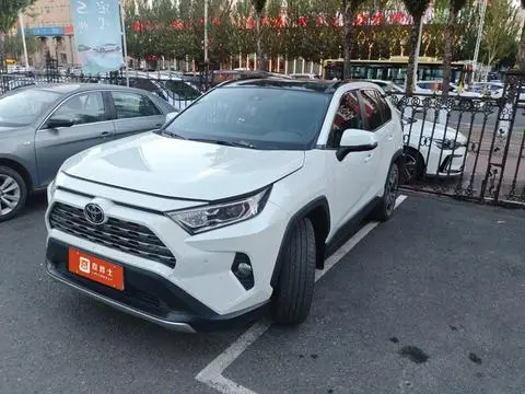 Toyota RAV4 2021