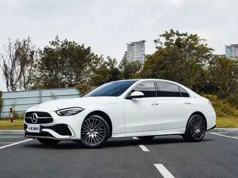 Mercedes-Benz C-Class 2024