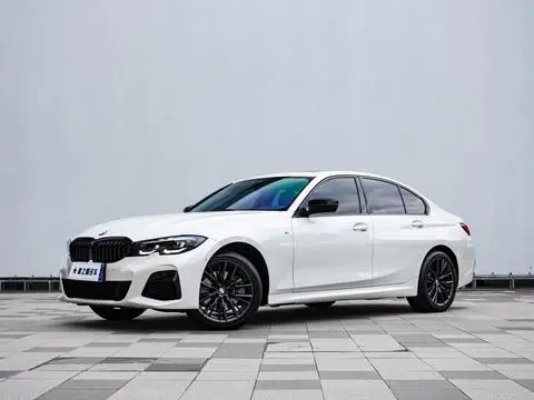 BMW 3 Series 2022 — фото 1