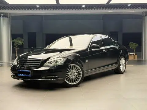 Mercedes-Benz S-Class 2012