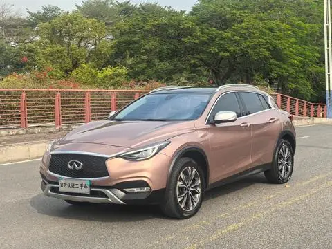 Infiniti QX30 2017 — фото 1